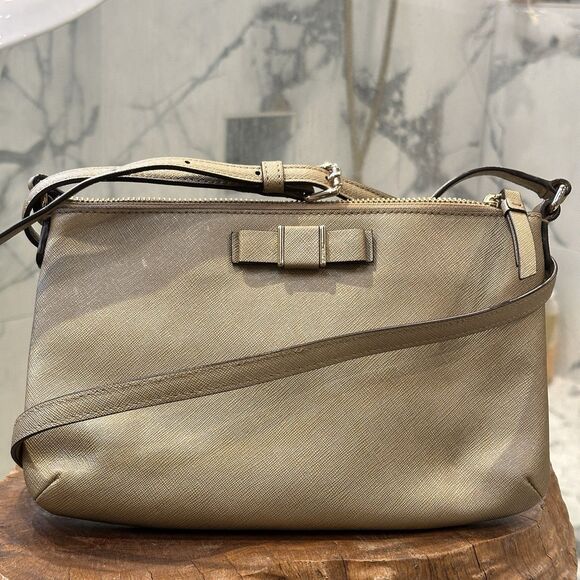 COACH Darcy Bow East West Crossbody Black Handbag 9 x 6 x 1 Metallic Pewter - Picture 1 of 12